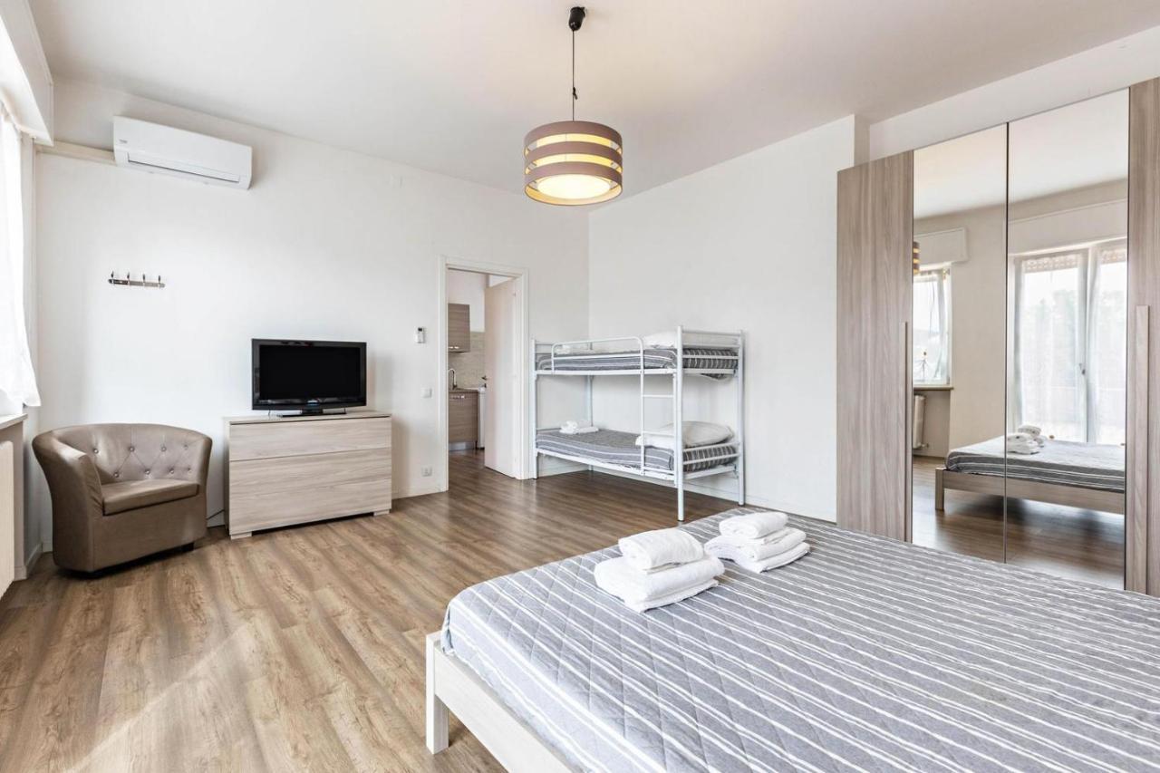 Appartement La Terrazza à Peschiera del Garda Extérieur photo