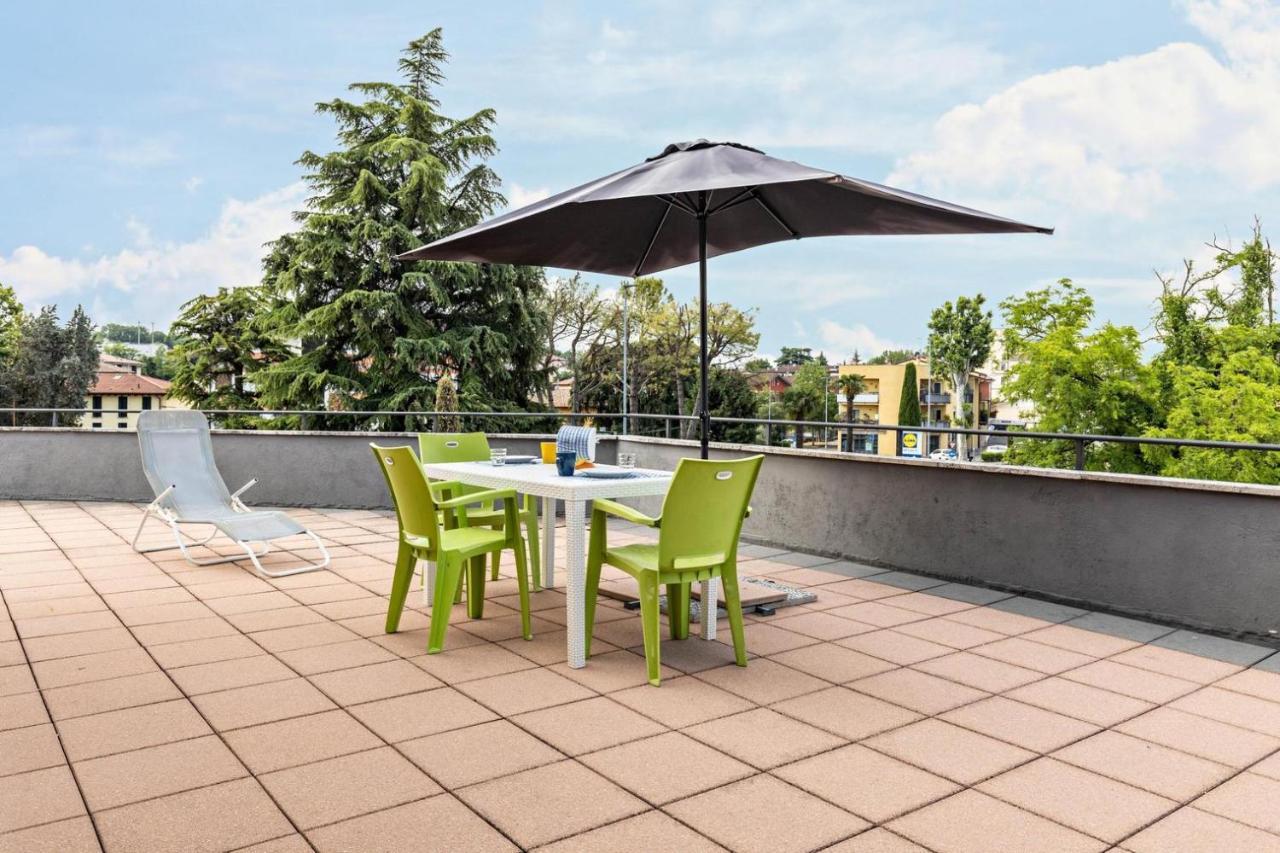 Appartement La Terrazza à Peschiera del Garda Extérieur photo